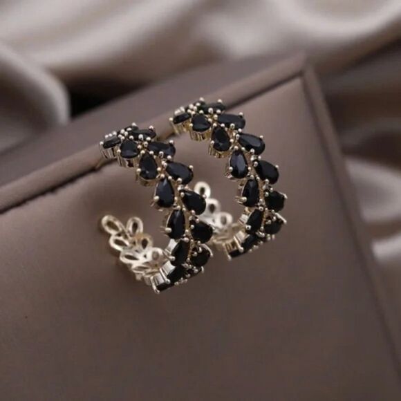 #25 New Black CZ C Hoop Earrings - Picture 4 of 5
